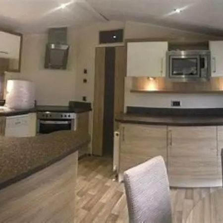 Dom wakacyjny Beautiful Spacious Caravan In South Lake District *